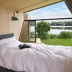 Sleep Space 1 - Tiny Spot Eider بيت للعطل Suderstapel