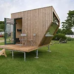 Sleep Space 1 - Tiny Spot Eider Suderstapel