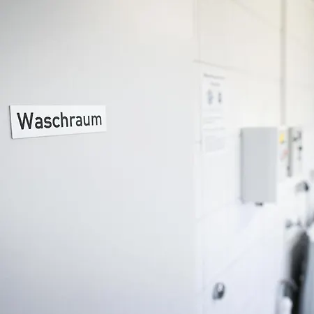 Sleep Space 1 - Tiny Spot Eider Vakantiehuis Suderstapel