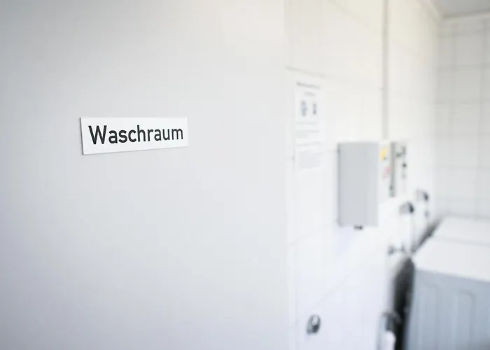 Sleep Space 1 - Tiny Spot Eider Vakantiehuis Suderstapel